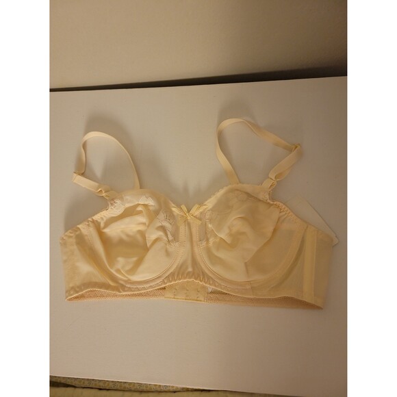 Bali Other - NOS VTG Bali Beige Underwire Unlined Bra Sz 34B